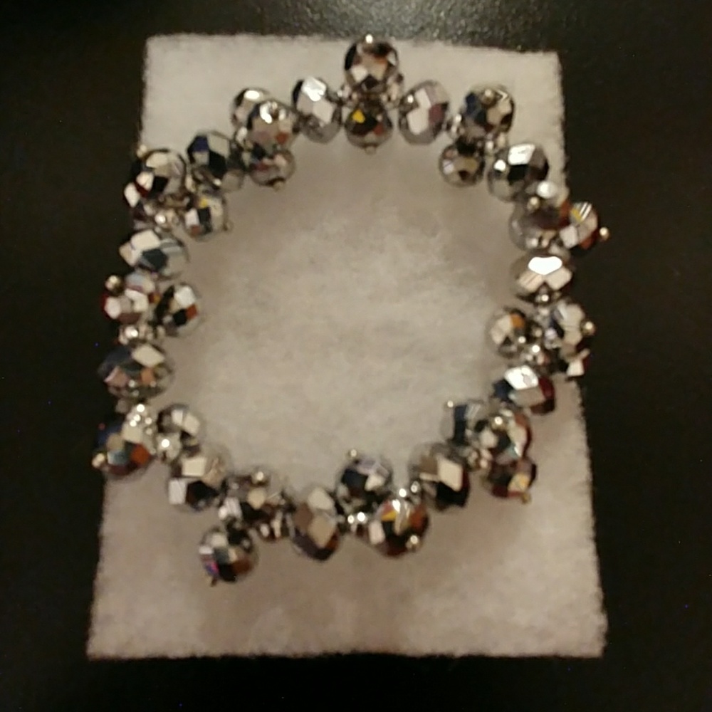 Silver Metallic Crystal Bracelet - Picture 5 of 8